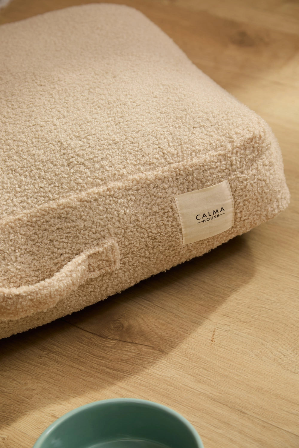 Cama para perro desenfundable detalle tela crudo